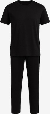 Blackspade Pyjama in Schwarz: Vorderseite