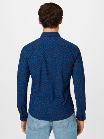 BOSS - Ajuste estrecho Camisa 'Roan' en azul