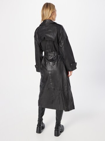 BE EDGY Between-Seasons Coat 'Meleyna' in Black