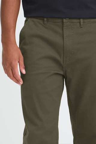 BLEND Loosefit Chinohose ' BHNATAN ' in Grün