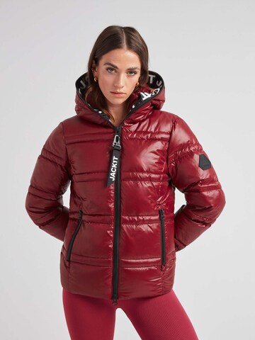 JACK1T Outdoorjas ' R4D Tramline Puffer Racer Lux ' in Rood: voorkant