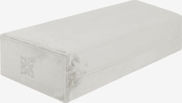 OMNANA Pillow 'CUSHY™' in White: front