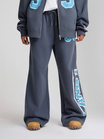 AND1 Regular Sporthose in Blau: Vorderseite