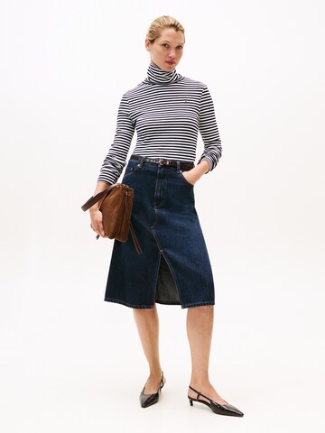 TOMMY HILFIGER Koszulka w kolorze niebieski