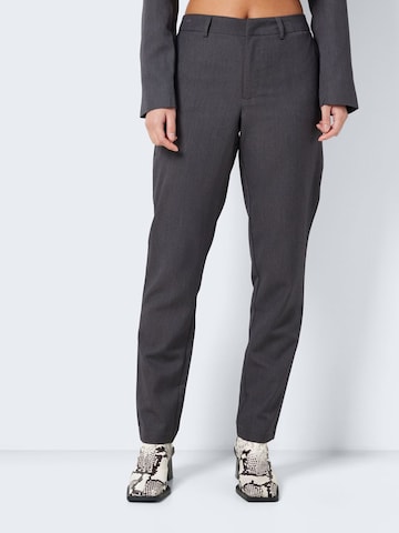 Noisy may Regular Pants 'Thea Vivian' in Grey: front