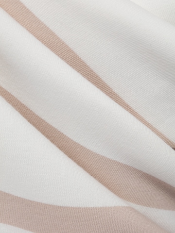 Marie Lund Sweatshirt in White