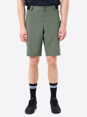 VAUDE Regular Outdoor Pants 'Loamer' in Green: front
