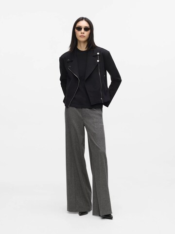 Karl Lagerfeld Collegetakki värissä musta