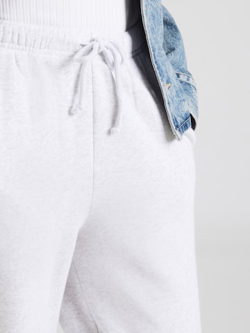 AMERICAN VINTAGE Loose fit Trousers 'ATUBAY' in Grey