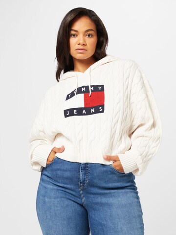 Tommy Jeans Curve Sweater in White: front