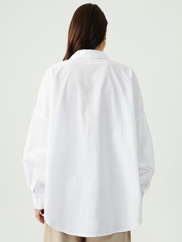 Sável Blouse 'NINA' in White