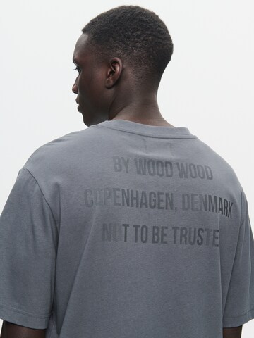 WOOD WOOD - Camiseta 'Asa Not To Be Trusted' en gris