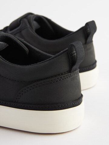 Next Sneaker i svart