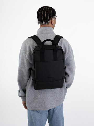 Johnny Urban Backpack 'Hailey' in Black: front