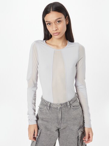 T-shirt 'Astrid' WEEKDAY en gris : devant