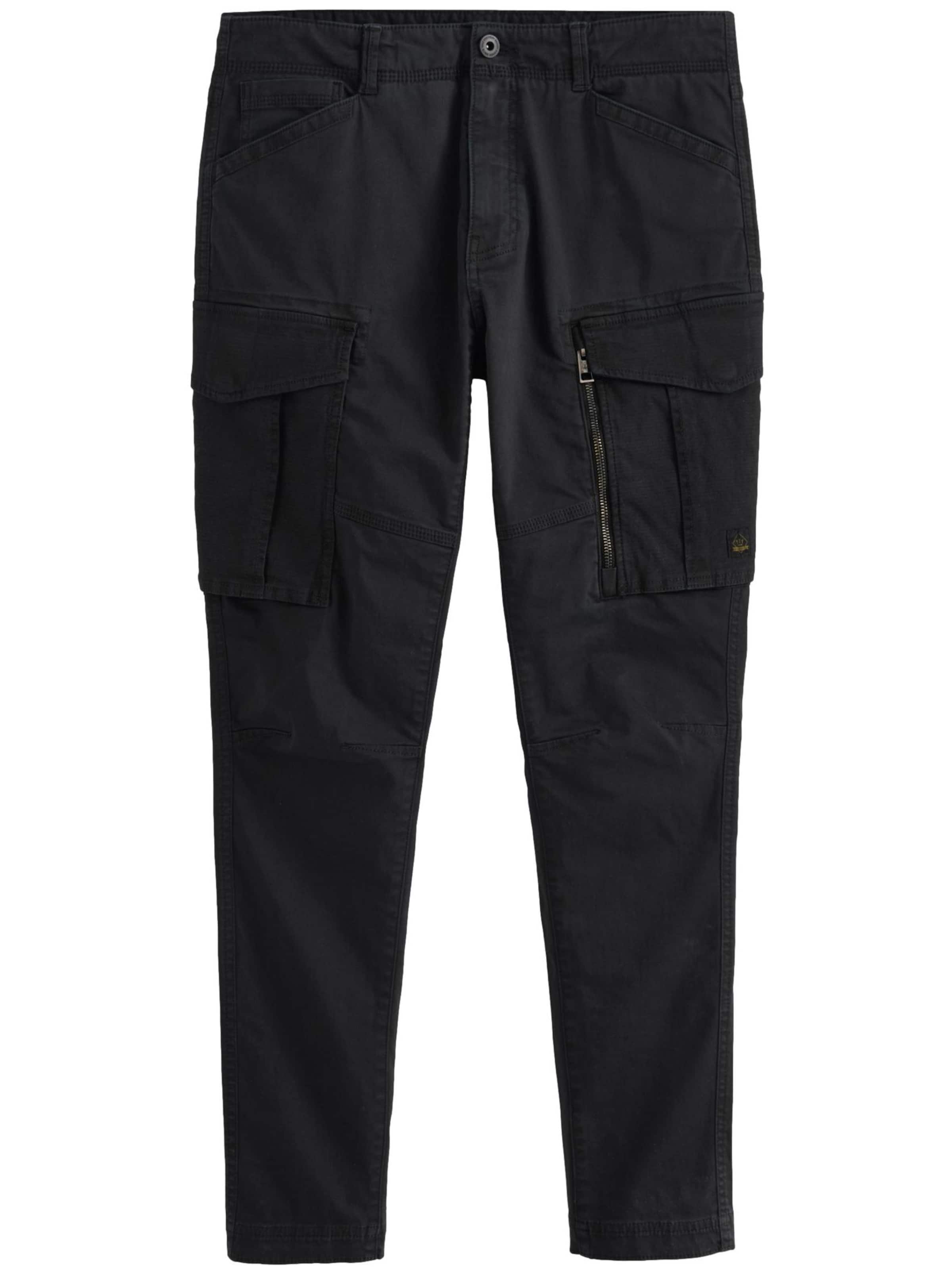 Coupe slim Pantalon cargo Next en noir : devant