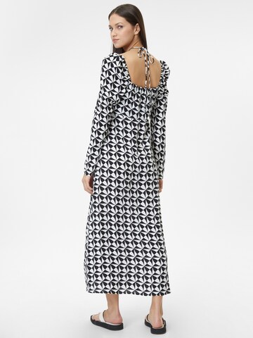 Dorothy Perkins - Vestido en negro