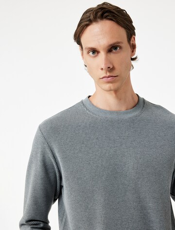 Koton Sweatshirt in Grau