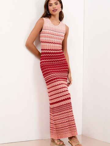 Robes en maille Lipsy en rose