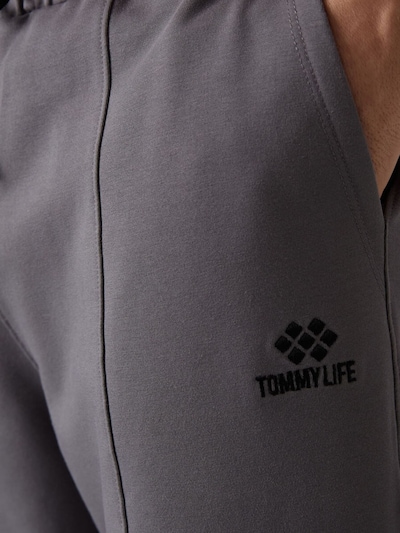 Tommy Life Workout Pants in L in Anthracite, Item view