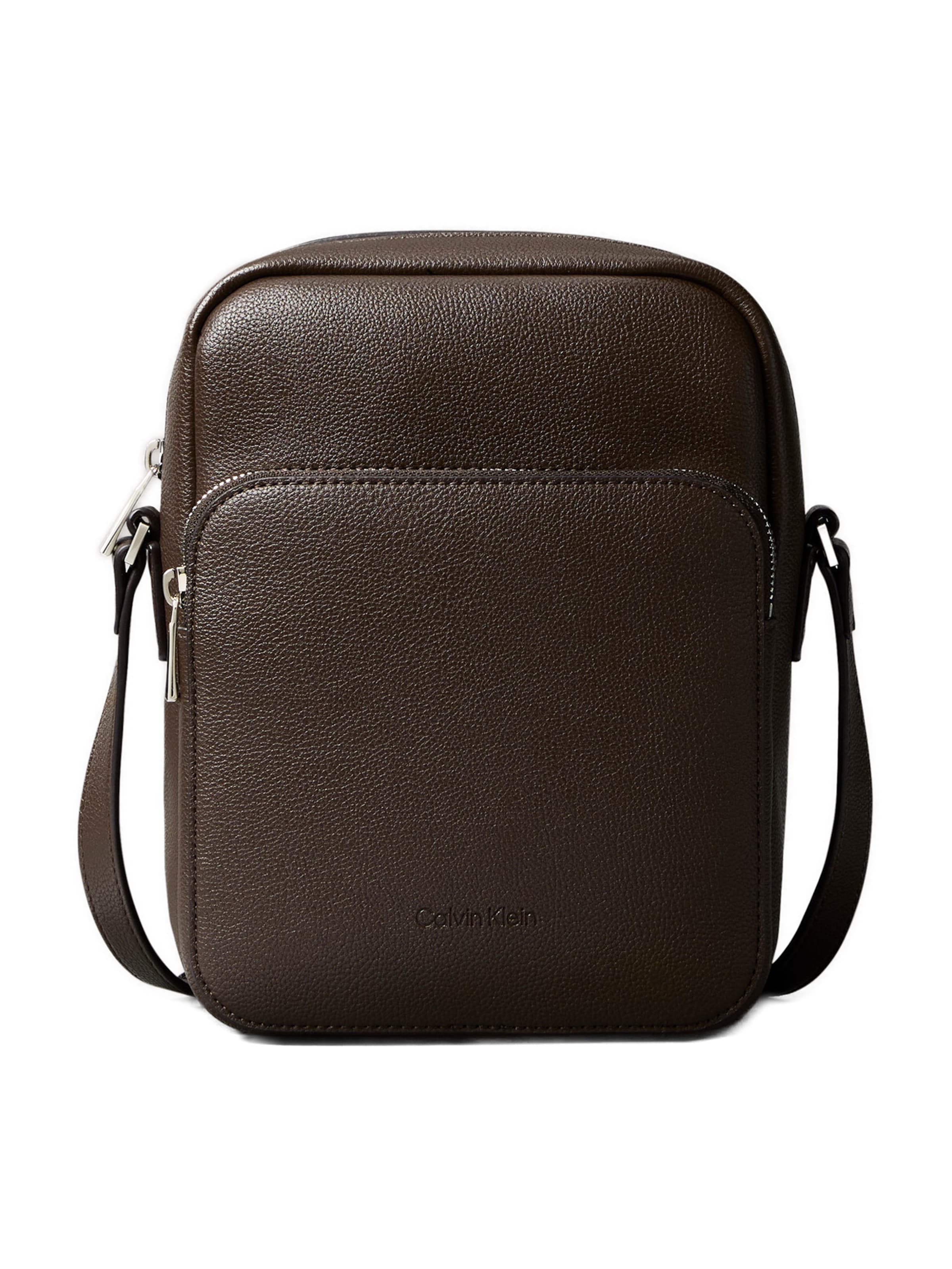 Calvin Klein Чанта за през рамо тип преметка в кафяво: отпред