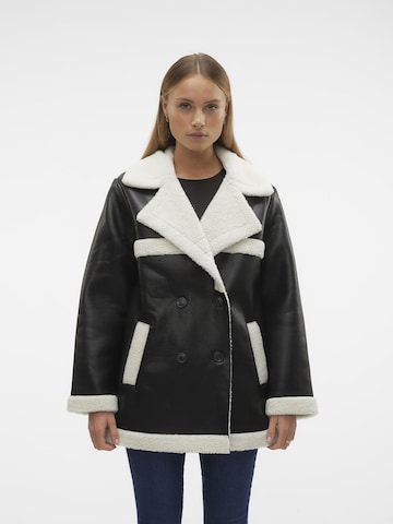 Veste mi-saison 'Metha' VERO MODA en noir : devant