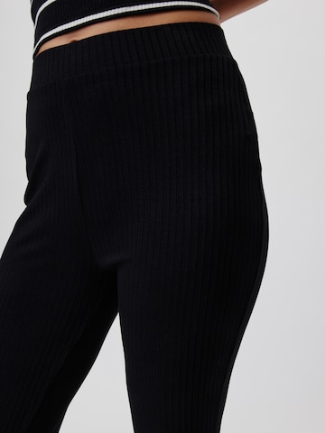 Flared Pantaloni 'Ria Tall' di LeGer by Lena Gercke in nero