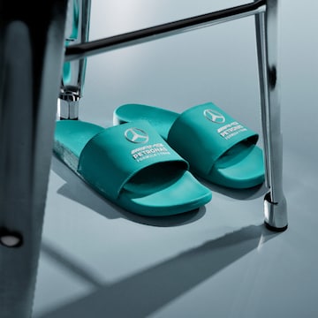 Claquettes / Tongs 'Adilette' ADIDAS PERFORMANCE en vert