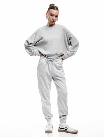 Koton Tapered Hose in Grau: Vorderseite