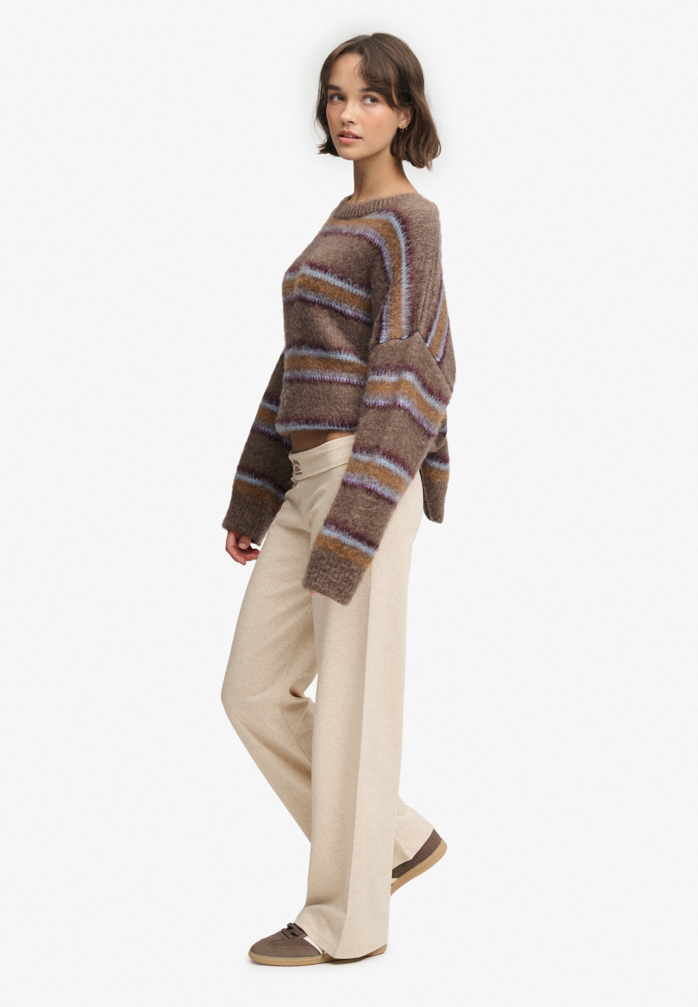 Superdry & Co Wide Leg Jogginghose in Beige