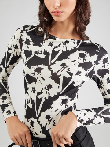 TOPSHOP Majica | črna barva