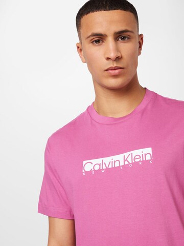 Calvin Klein T-shirt i 