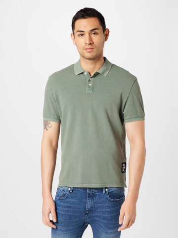 QS - Camisa em verde: frente