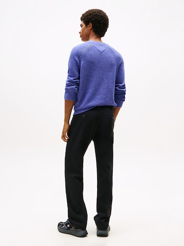 Regular Pantalon chino Tommy Jeans en noir