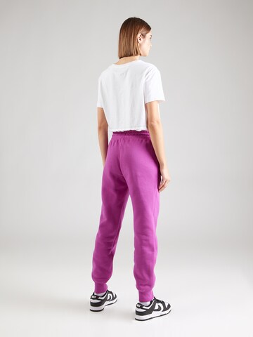 Nike Sportswear Tapered Παντελόνι φόρμας 'Phoenix Fleece' σε ροζ