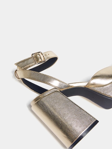 Pull&Bear Pumps i guld