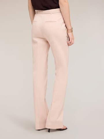 MOTIVI - Acampanado Pantalón en rosa