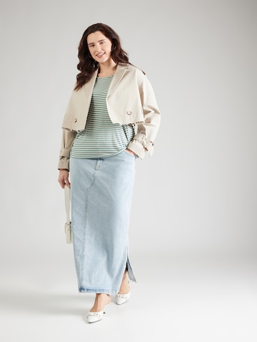 Maglietta 'CARMOSTER' di ONLY Carmakoma in verde