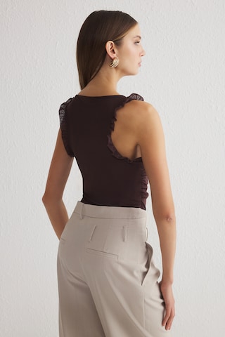 Trendyol Koszula body w kolorze brązowy