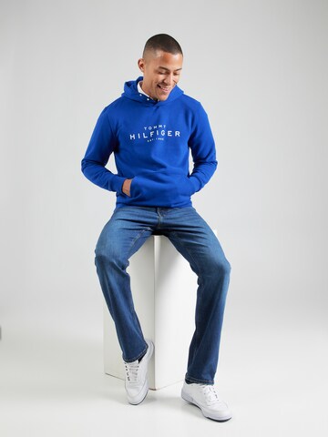 TOMMY HILFIGER Mikina – modrá