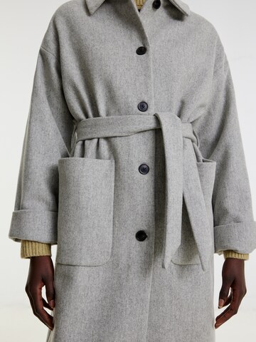 Manteau mi-saison 'Tosca' EDITED en gris