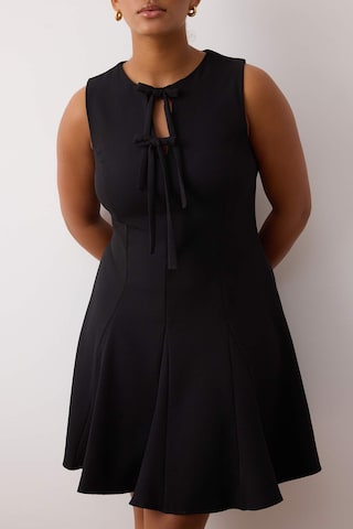 Trendyol Curve Dress in Black