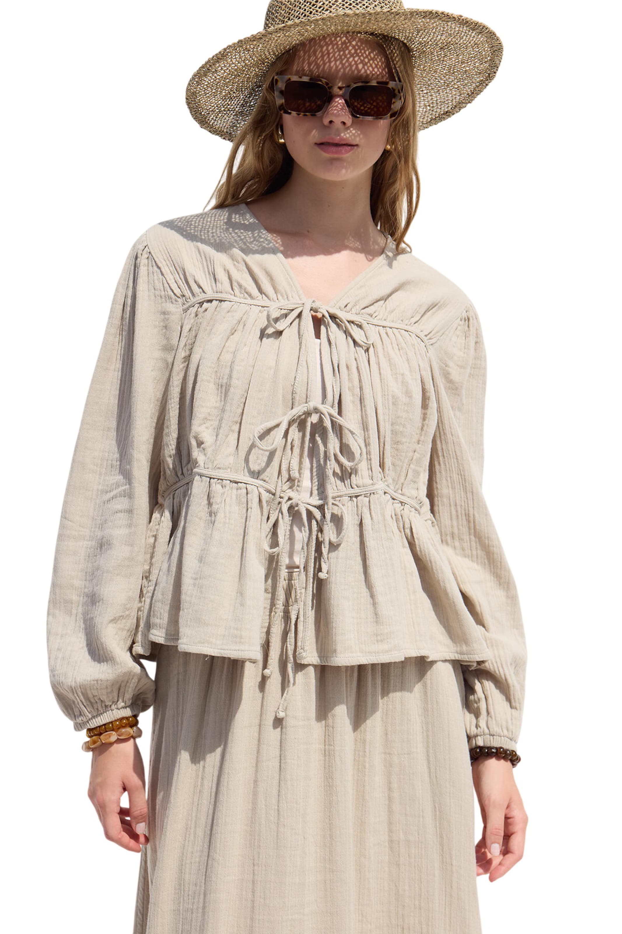MANUKA Blouse in Wit: voorkant