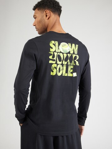 Nike Sportswear Shirt in Schwarz: Vorderseite