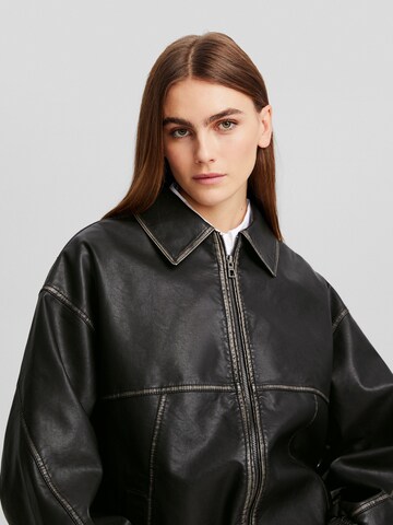 Veste mi-saison Bershka en noir