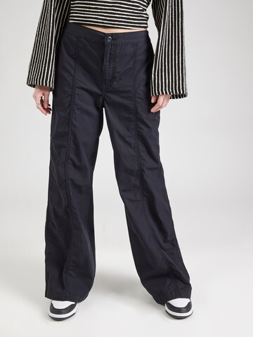 LEVI'S ® - Loosefit Pantalón 'BAGGY PARACHUTE' en negro: frente