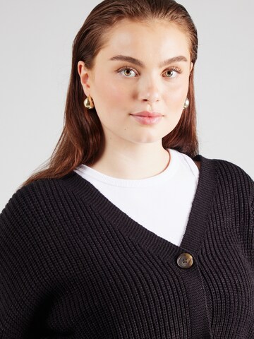 Vero Moda Curve Strickjacke 'Lea' in Schwarz