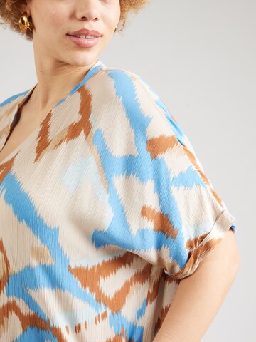 ONLY Carmakoma - Blusa 'CARROWA' en beige