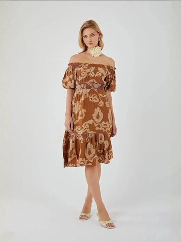 MixRay Jurk in Bruin: voorkant