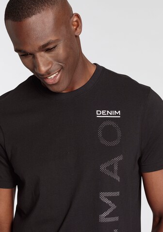 DELMAO T-Shirt in Schwarz